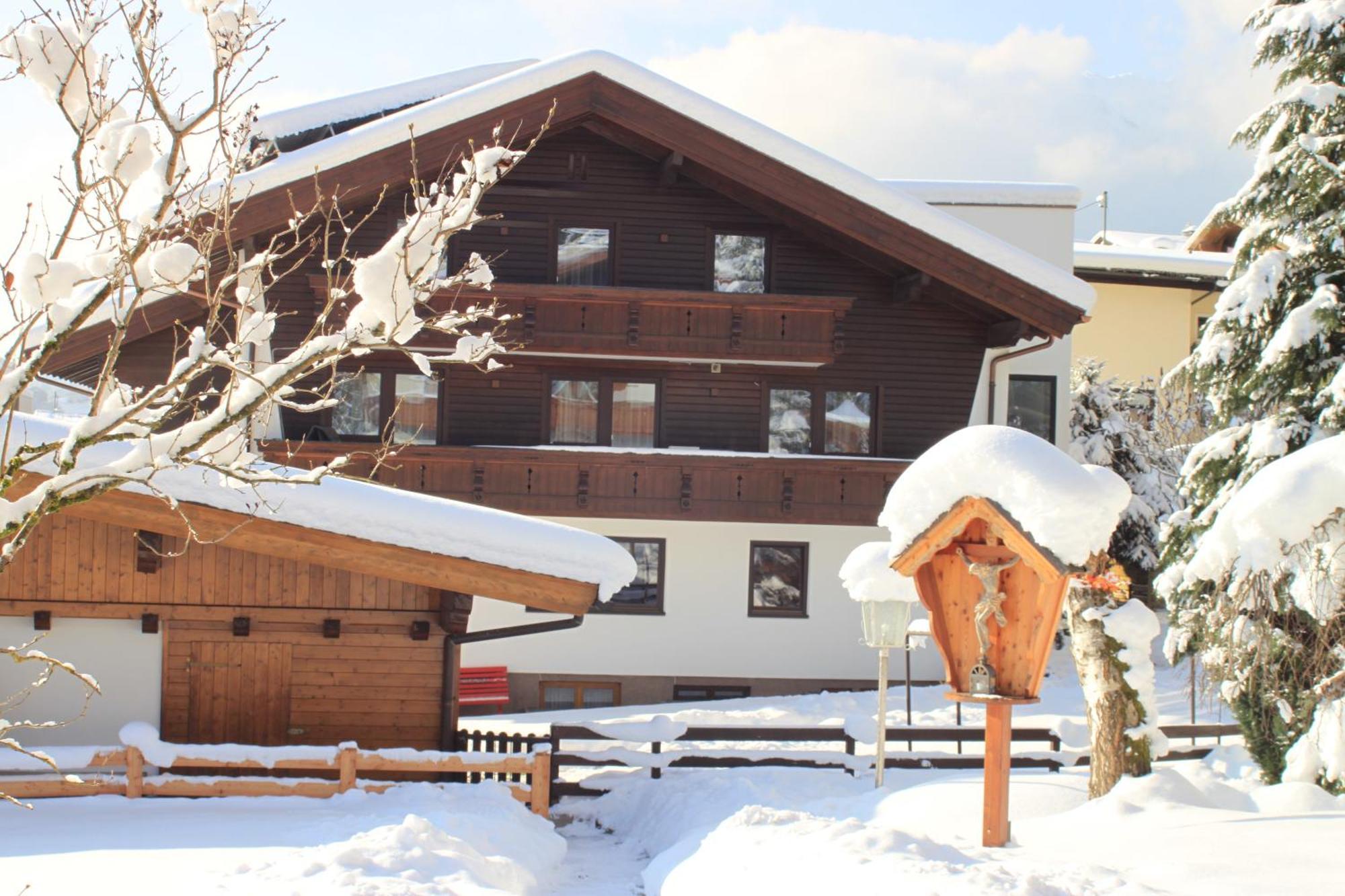 Gaestehaus Waldrand Garni Wiesing Dış mekan fotoğraf