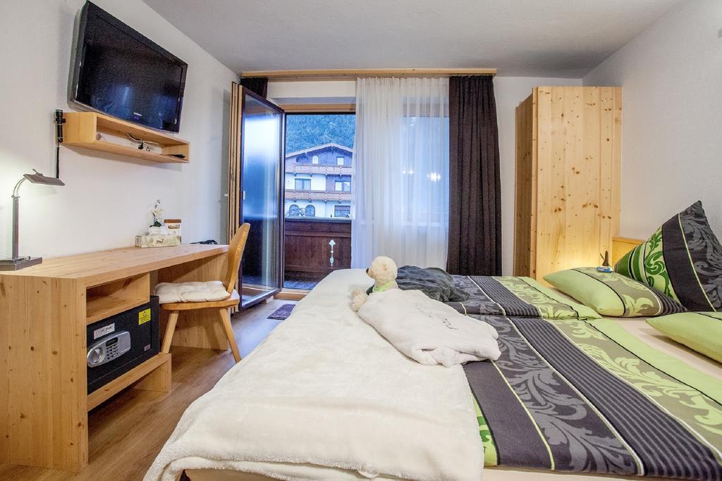Gaestehaus Waldrand Garni Wiesing Dış mekan fotoğraf