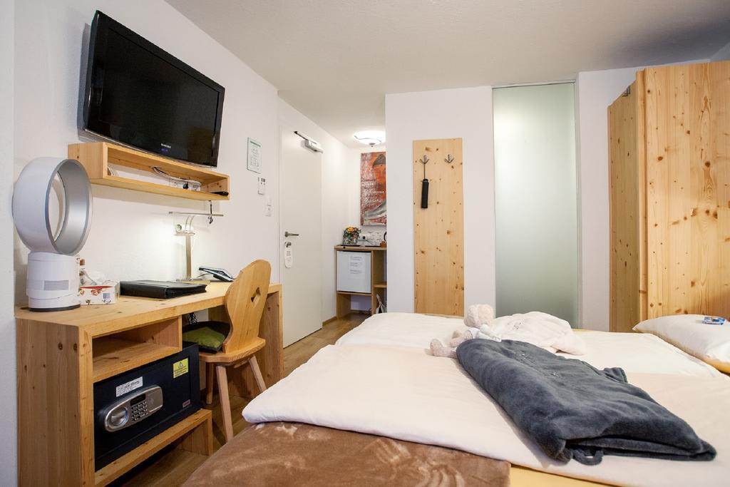Gaestehaus Waldrand Garni Wiesing Dış mekan fotoğraf